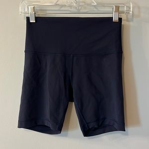 Lululemon Wunder Train Shorts 6”
